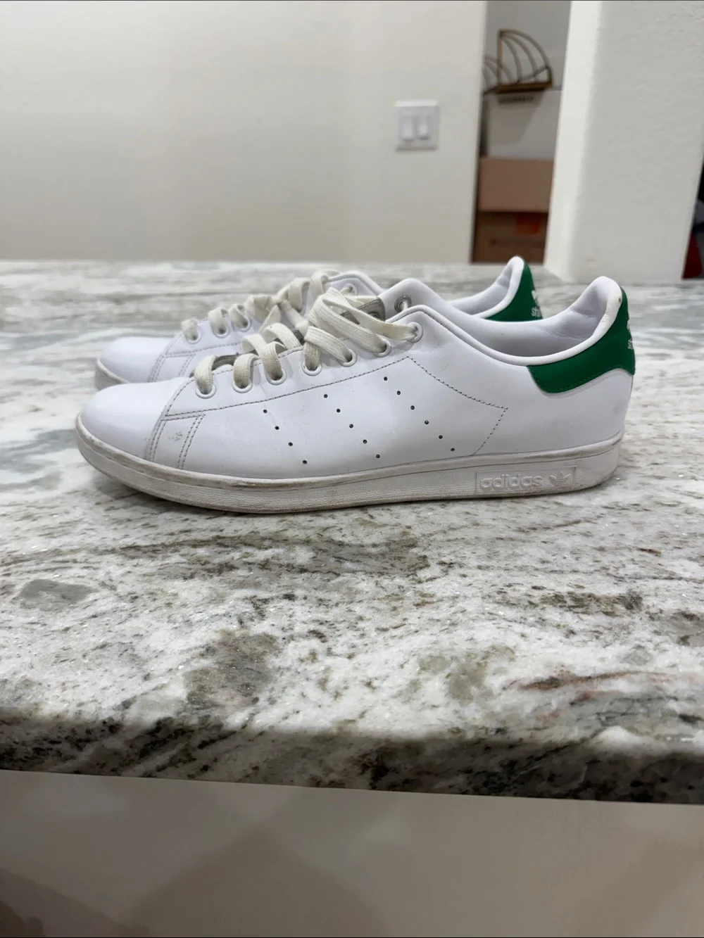 Stan Smith adidas White Sneakers with Green Heel Tab size 12